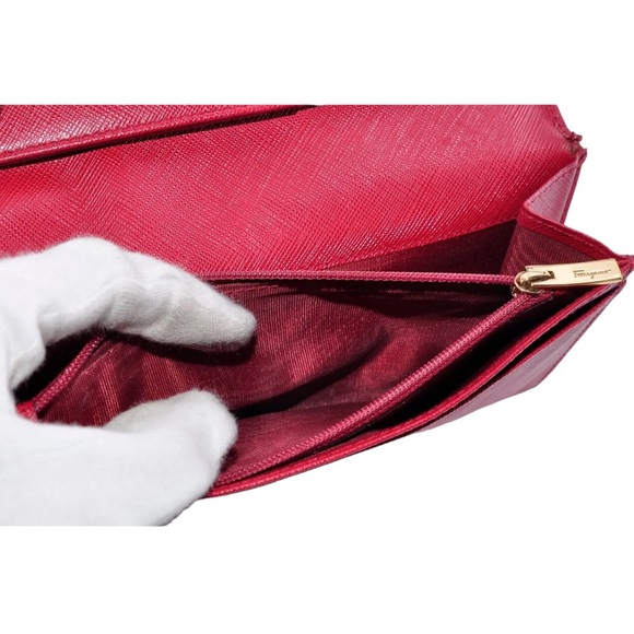 💯AUTH Salvatore Ferragamo Gancini Long Wallet - Picture 6 of 8